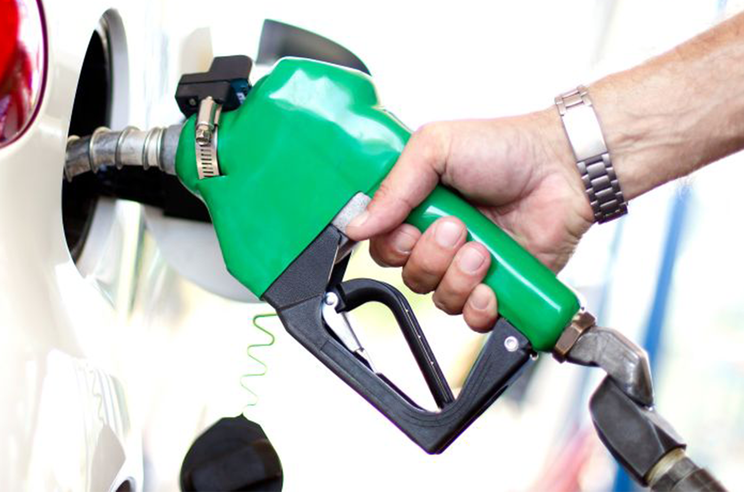 https://www.senwes.co.za/media/Global/images/Senwes/News/2021/03/petrol.png
