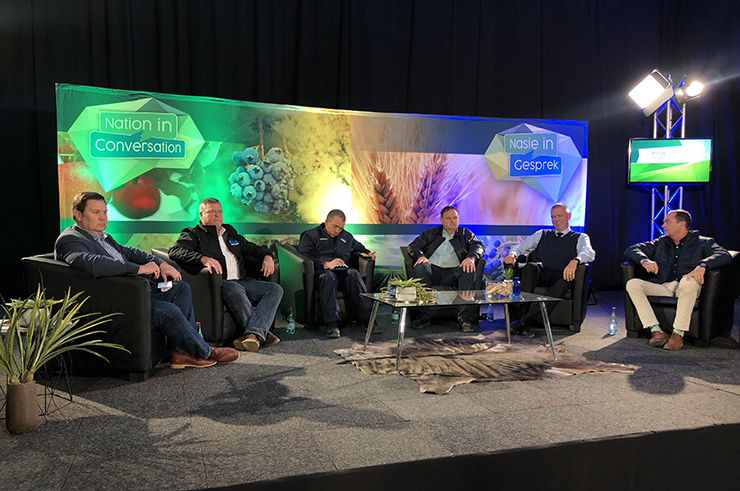 https://www.senwes.co.za/media/global/images/nasieingesprek/nampo_cape2019/day2_session2.jpg    