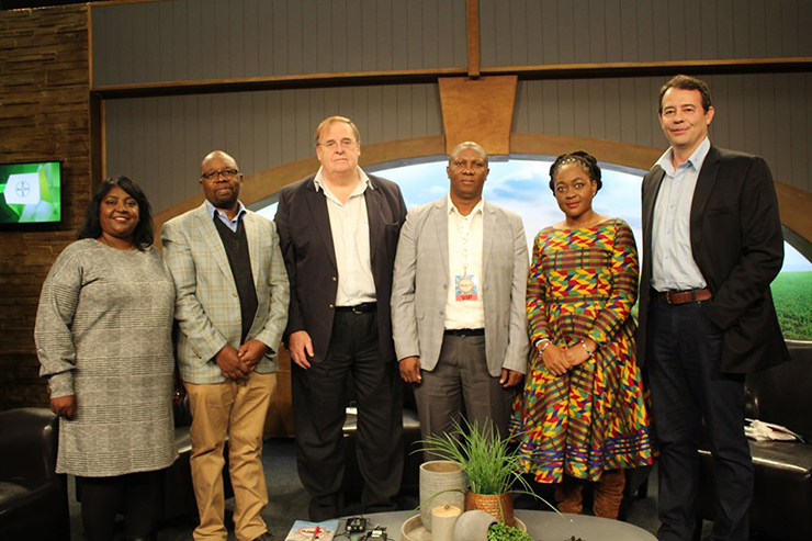 https://www.senwes.co.za/media/global/images/nationinconversation/2019/nampo_discussions/day2_session1.jpg    